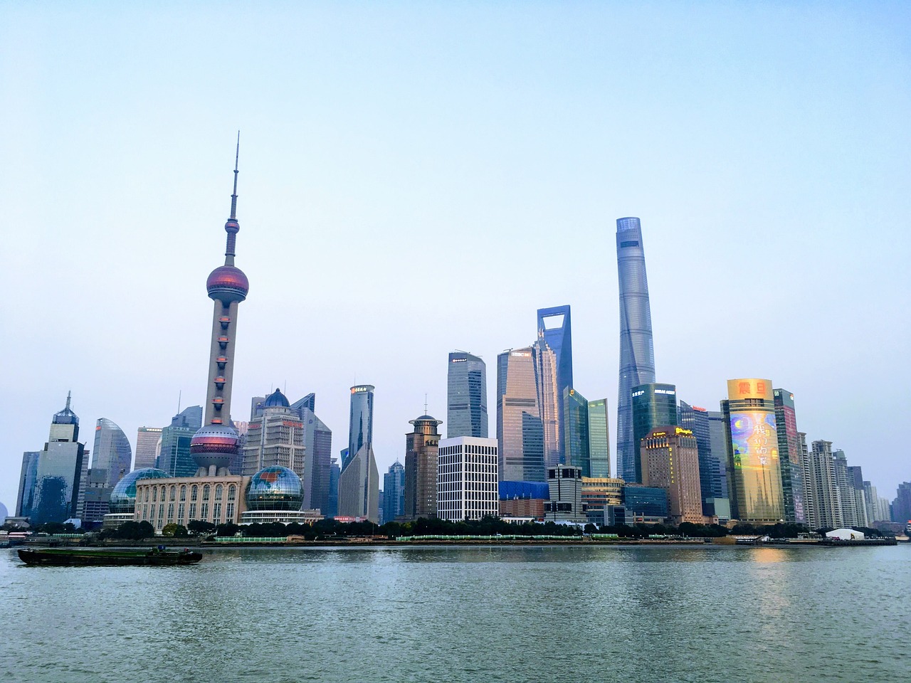 最新封城消息及應(yīng)對(duì)城市封鎖的策略與影響分析
