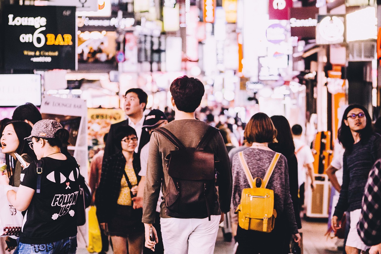 韓國(guó)電影中的教師形象啟示，探索與啟示