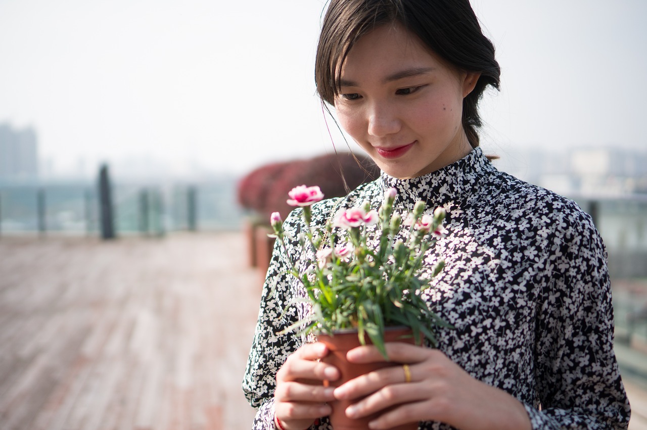 四月芳菲，女演員的綻放時刻